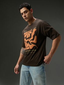 DILLINGER - Men Round Neck Half Sleeve Puff Printed Oversized Brown Fit T-Shirt