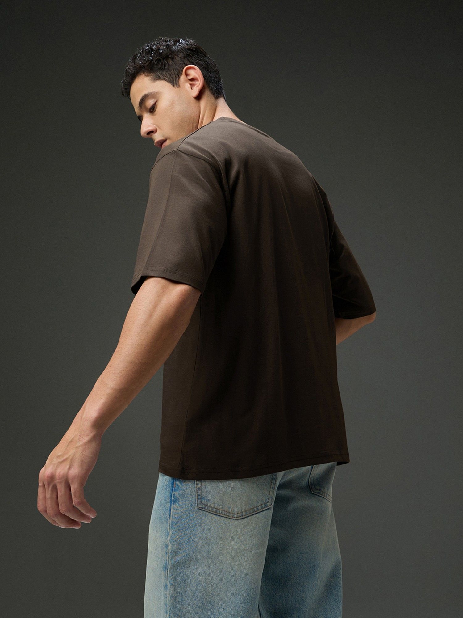 Men Round Neck Half Sleeve Puff Printed Oversized Brown Fit T-Shirt