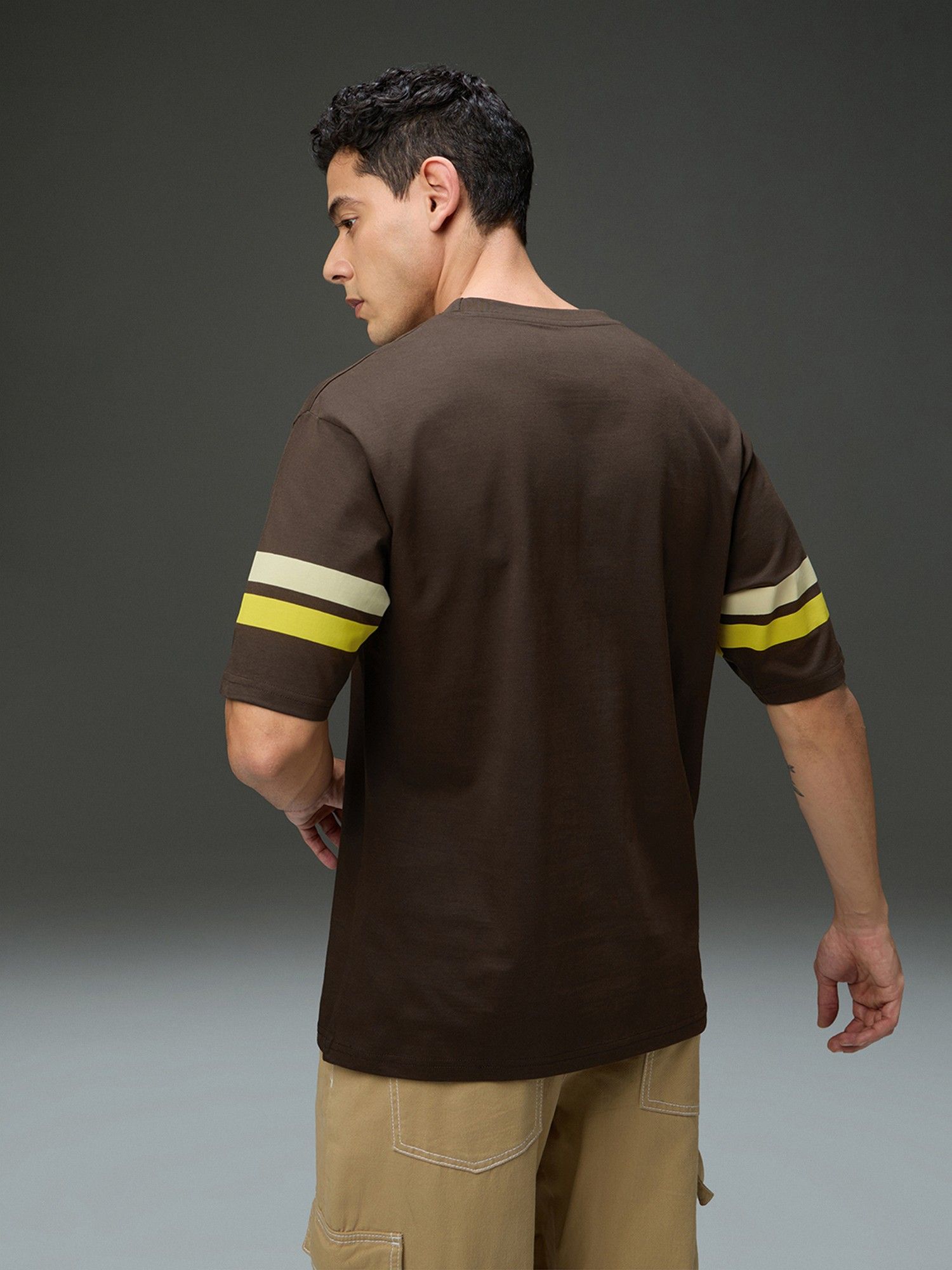 Men Round Neck Half Sleeve Brown Printed Oversized Fit T-Shirt