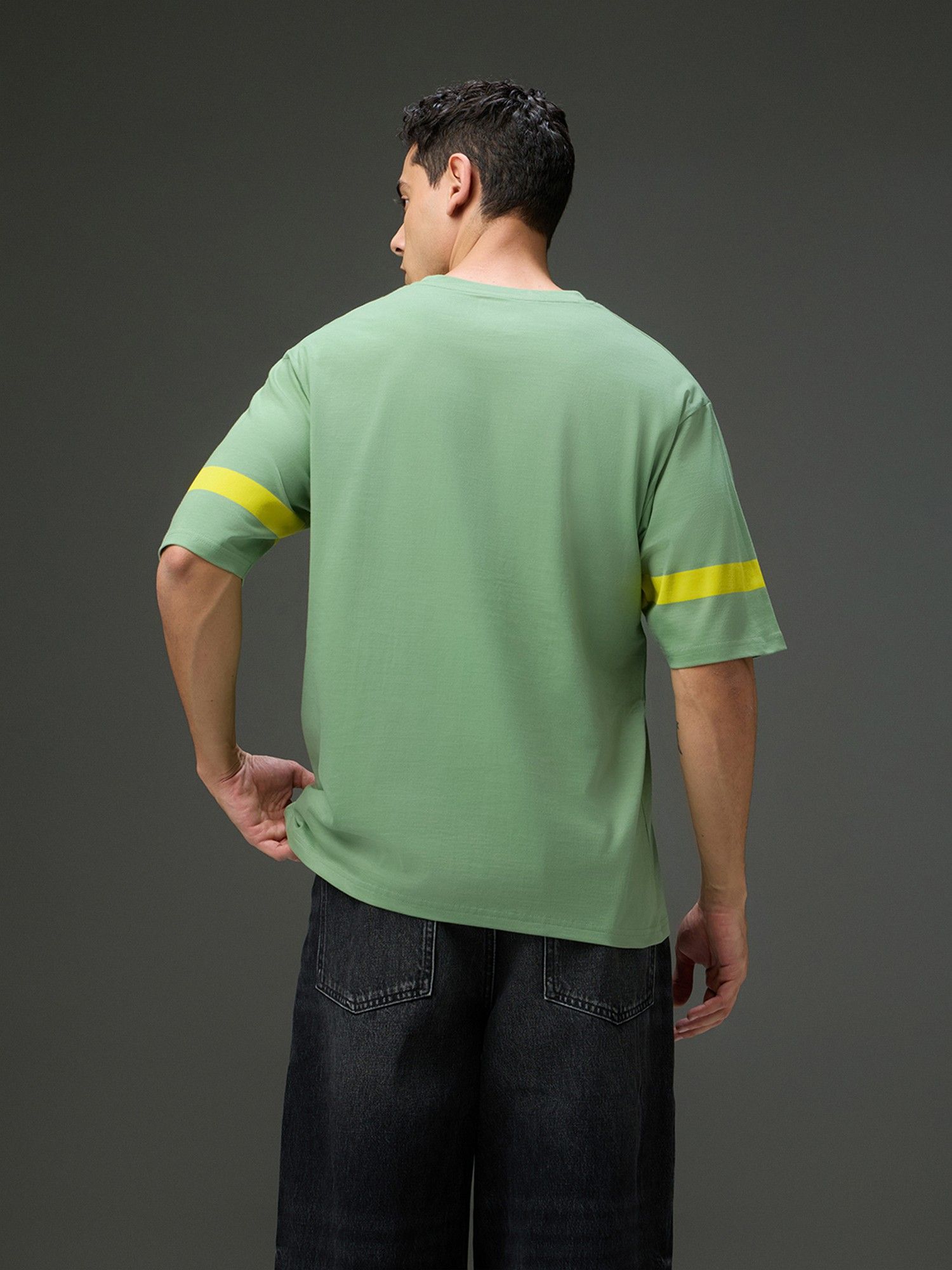 Men Round Neck Half Sleeve Green Printed Oversized Fit T-Shirt