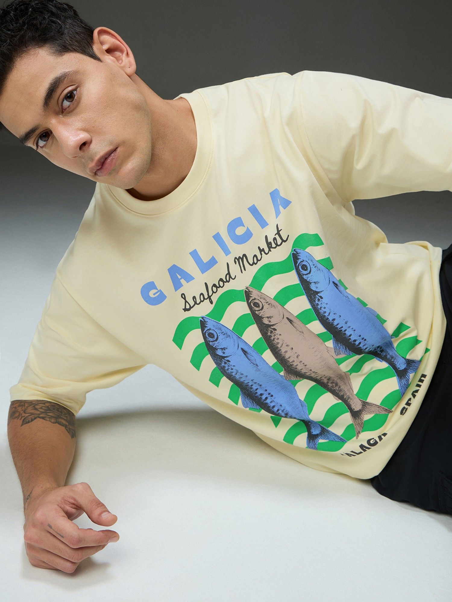 Men Round Neck Half Sleeve White Printed Oversized Fit T-Shirt
