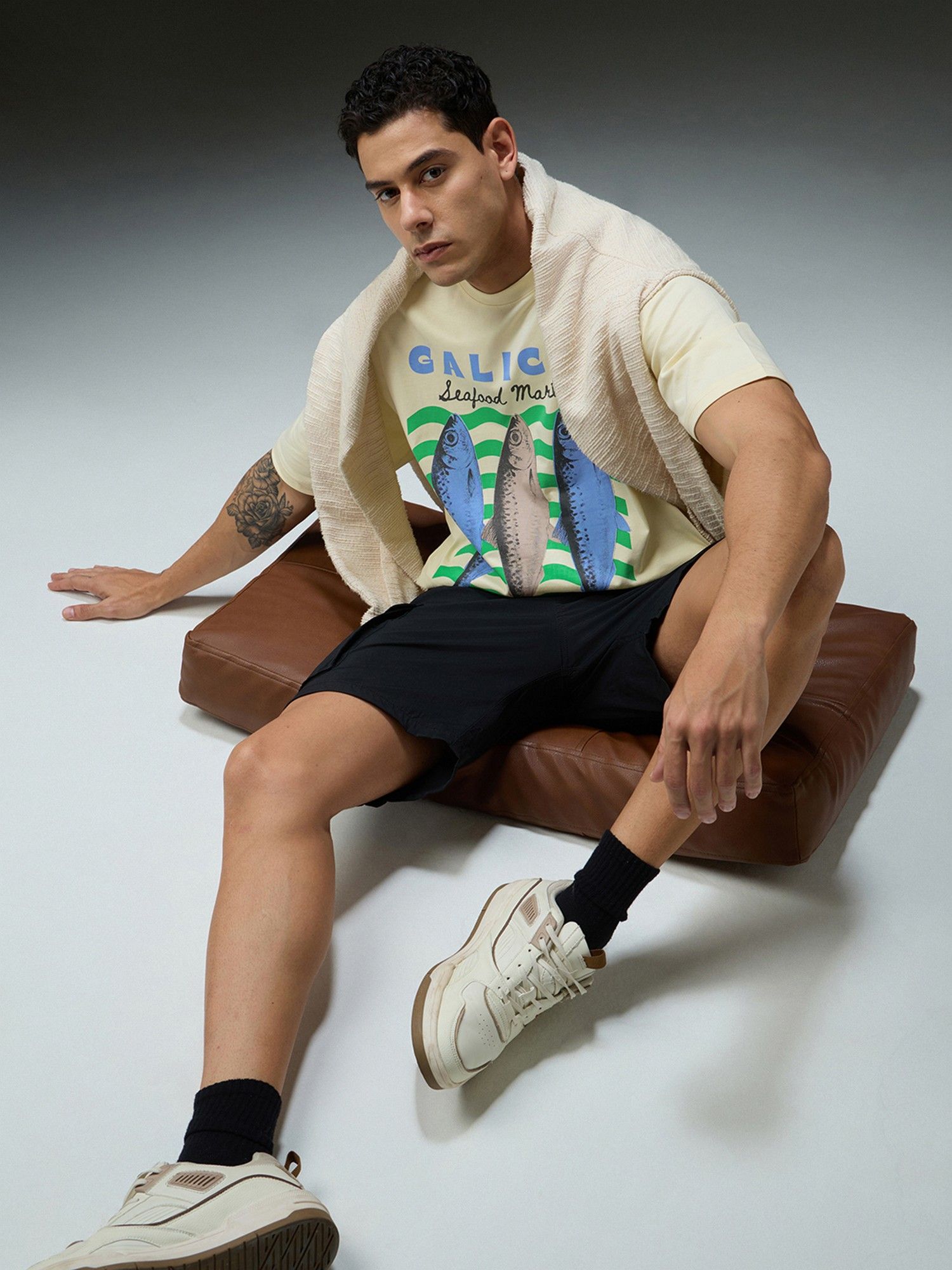 Men Round Neck Half Sleeve White Printed Oversized Fit T-Shirt