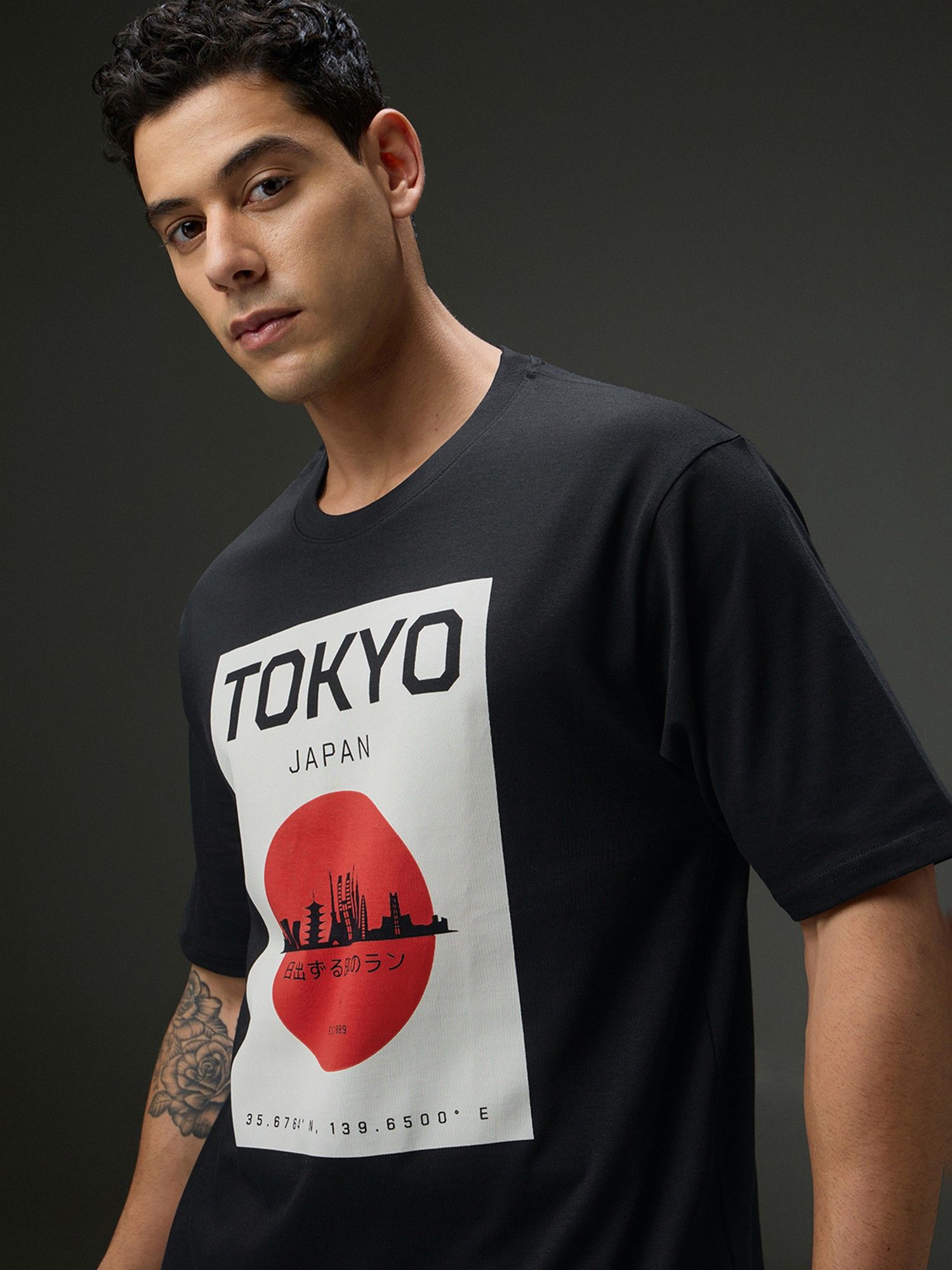 Men Round Neck Black Half Sleeve Printed Oversized Fit T-Shirt