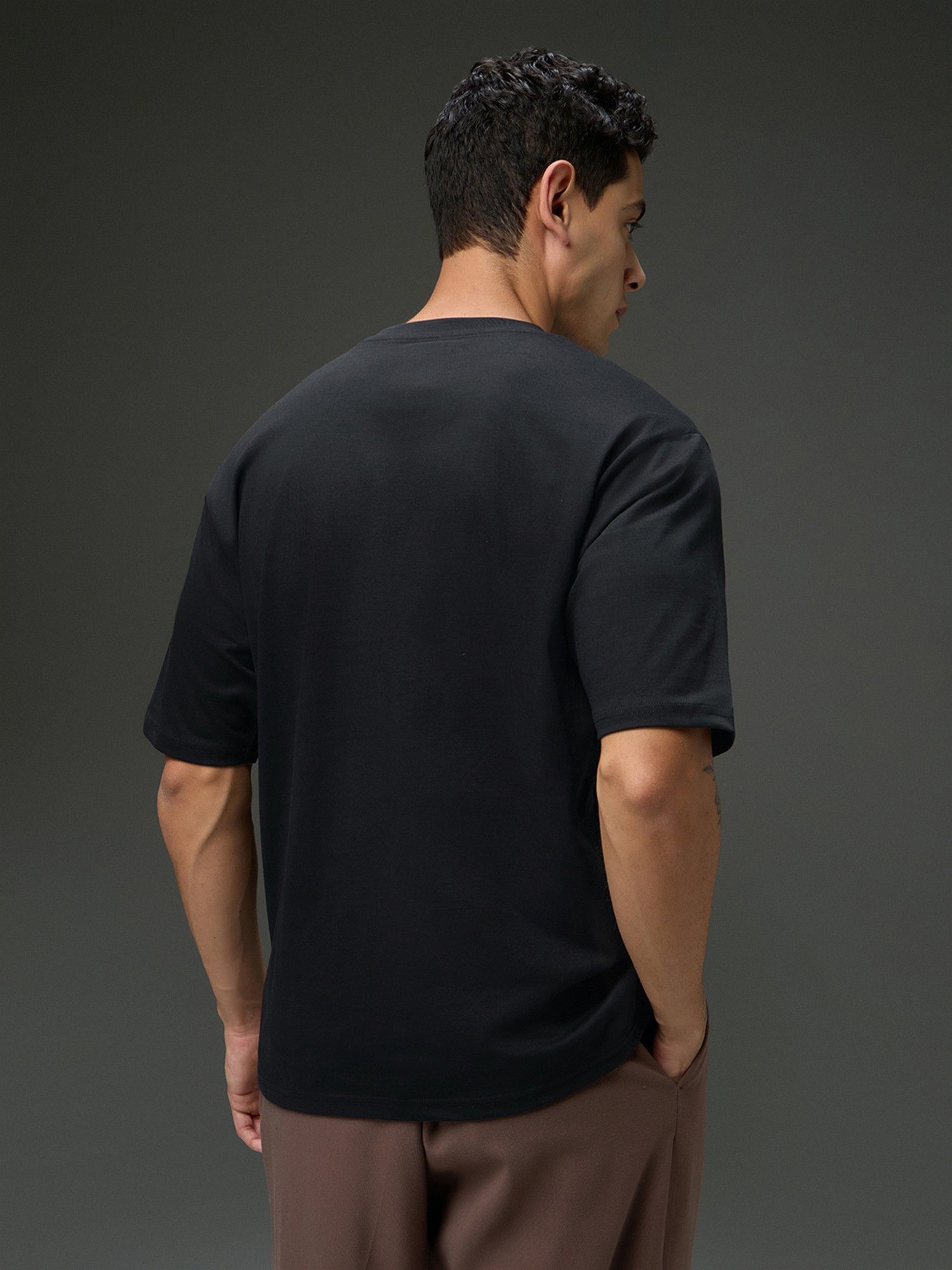 Men Round Neck Black Half Sleeve Printed Oversized Fit T-Shirt