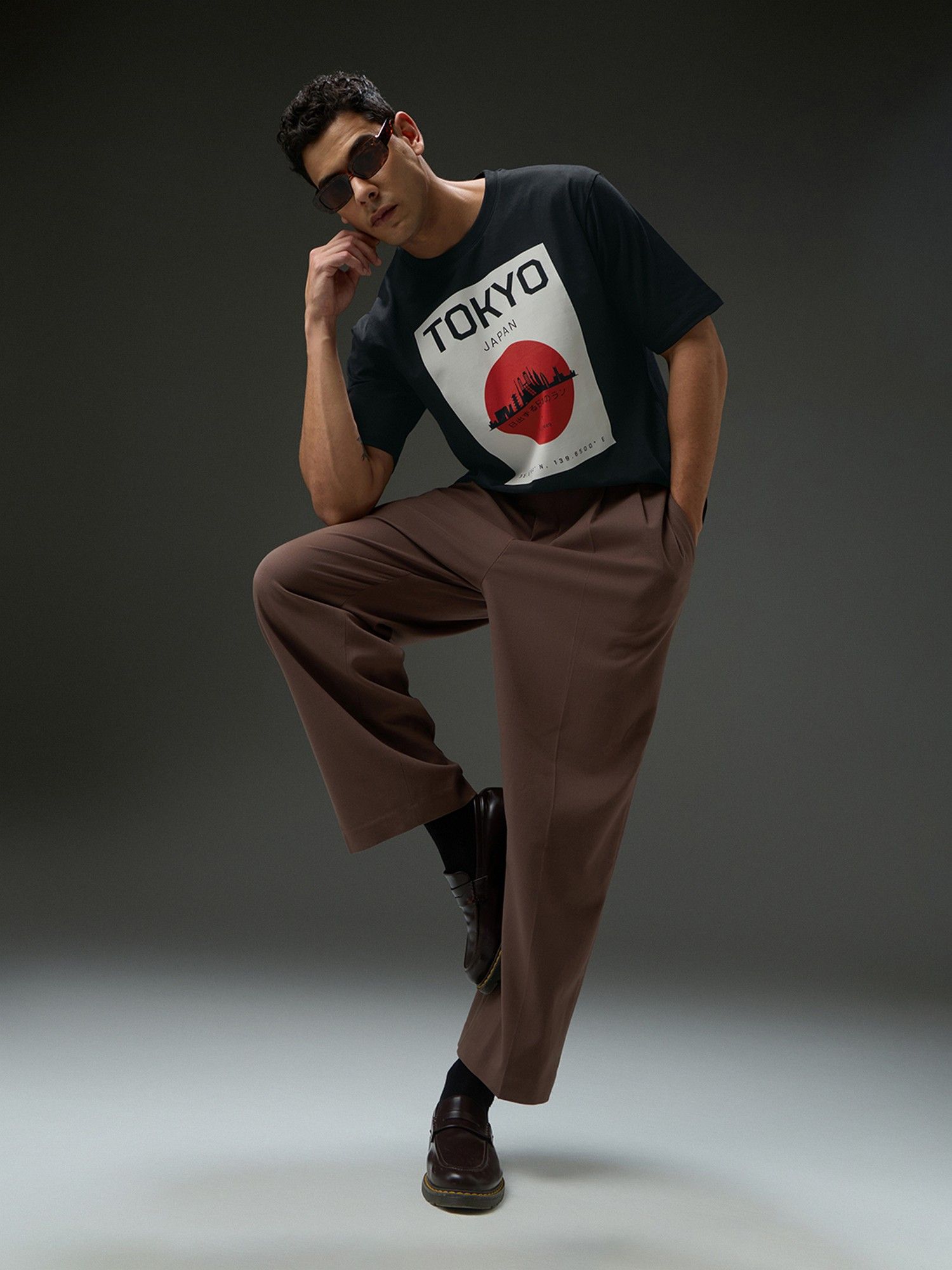 Men Round Neck Black Half Sleeve Printed Oversized Fit T-Shirt