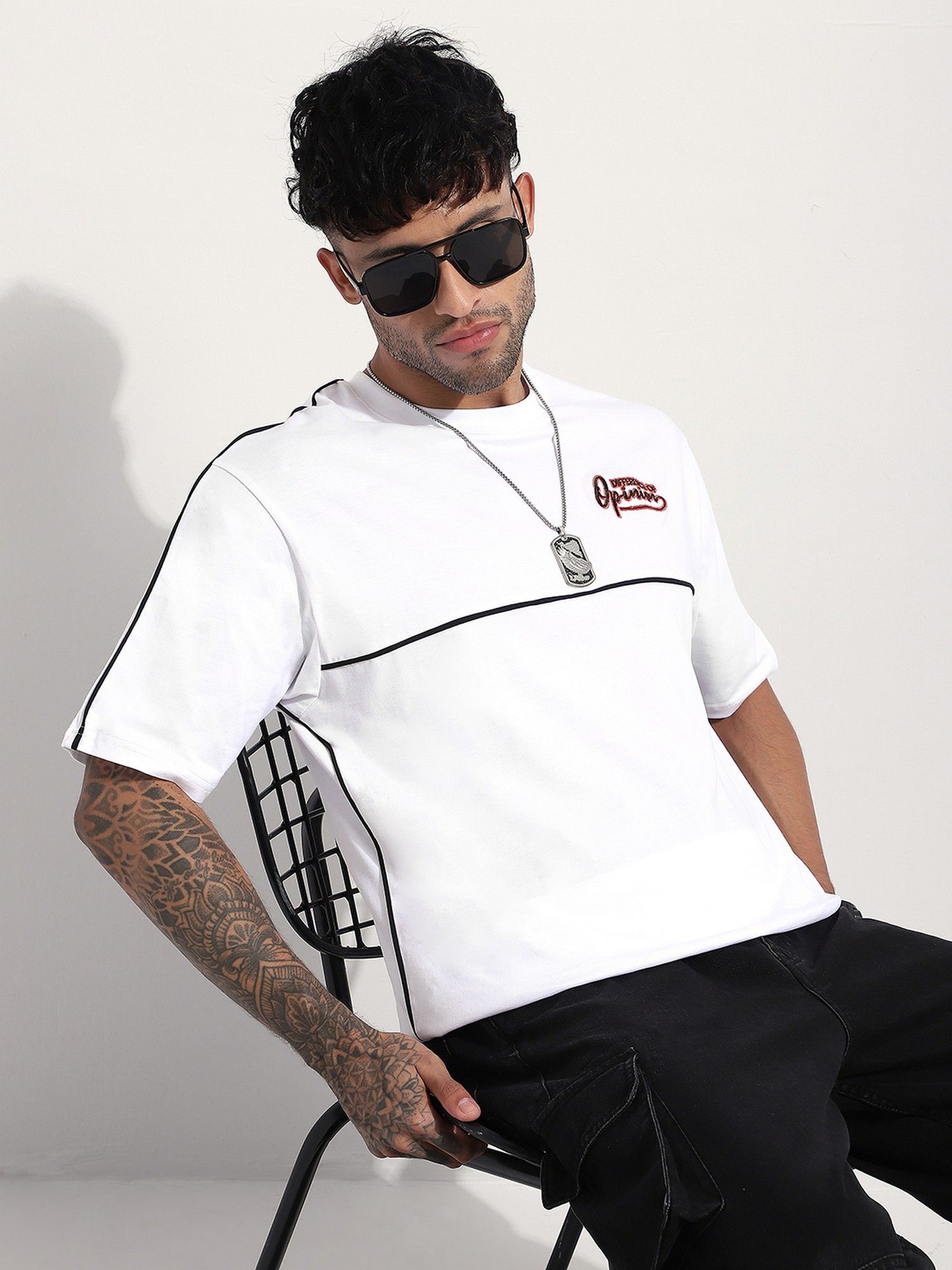 Men Oversized White Embroidery T-Shirt
