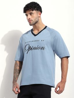 Difference of Opinion - Men Oversized Raglan Embroidery V-Neck Blue T-Shirt