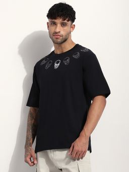 Difference of Opinion - Men Black Oversized Embroidery T-Shirt