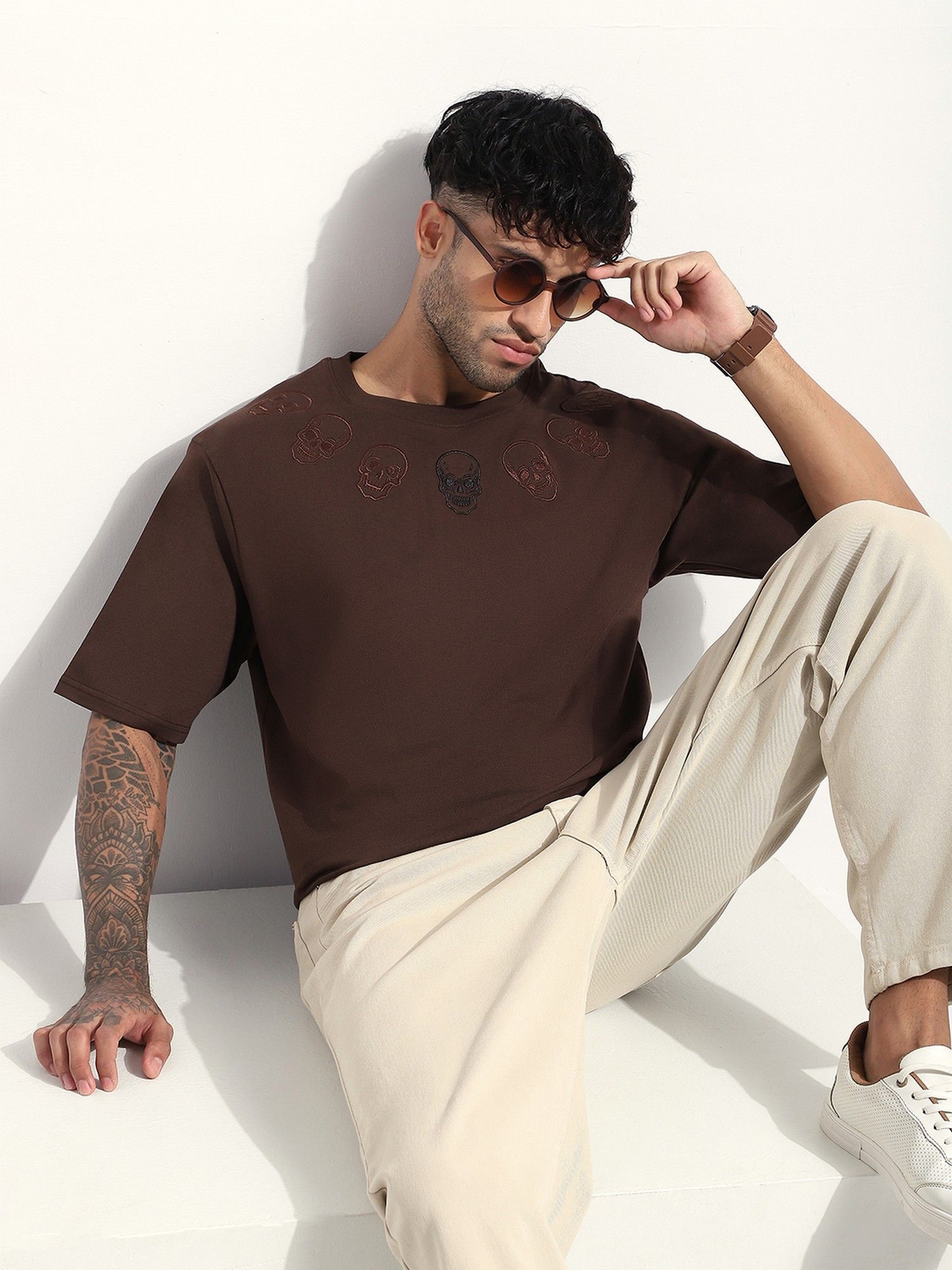 Men Brown Oversized Embroidery T-Shirt