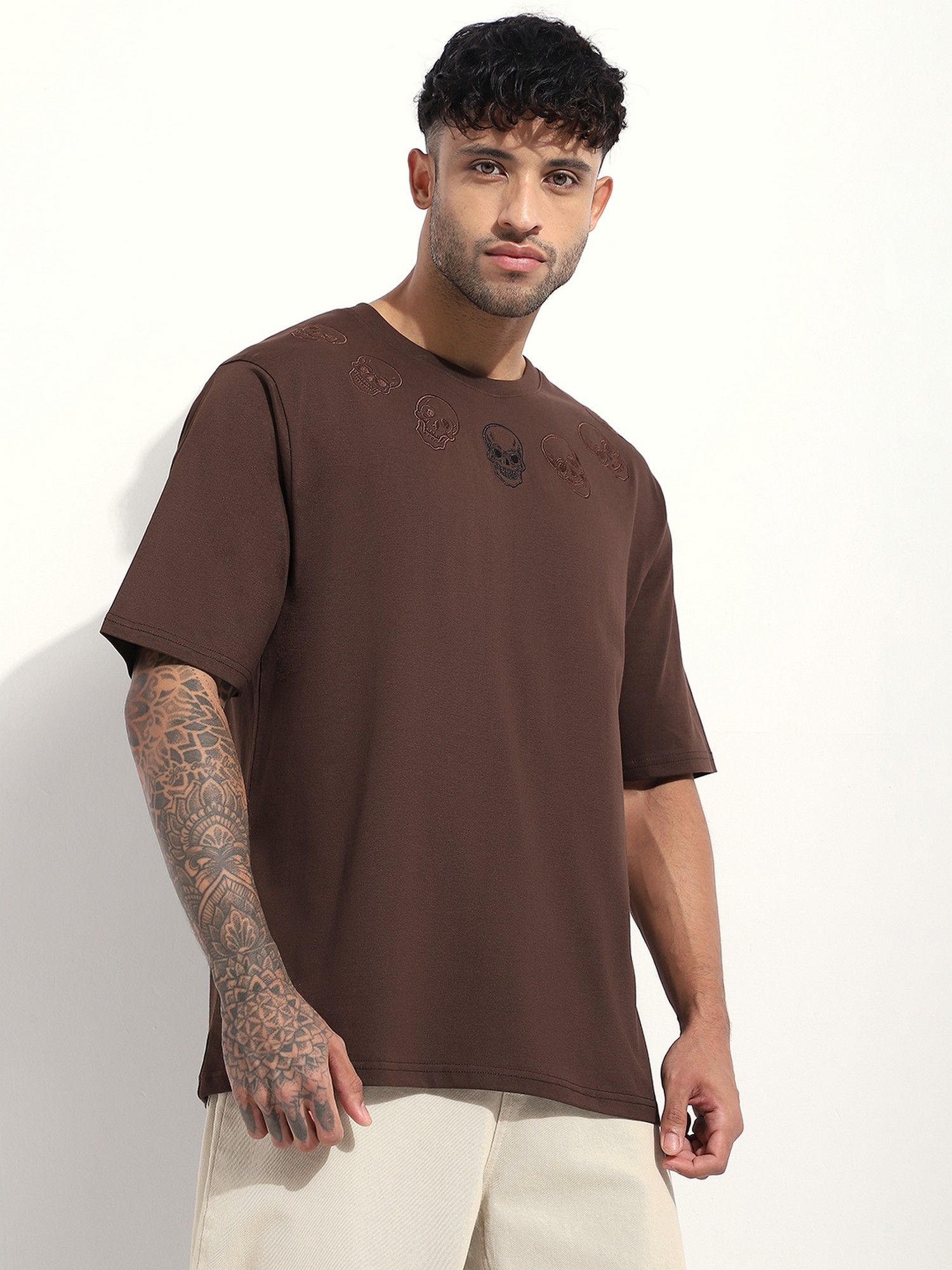 Men Brown Oversized Embroidery T-Shirt