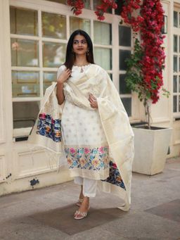 Gahan - Off White Viscose Printed Straight Kurta and Pant with Dupatta