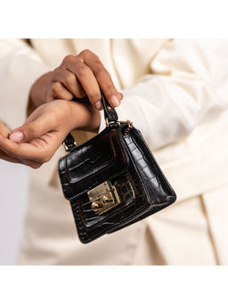 EASTHIDE - Gigi Mini Black Sling And Cross Bags