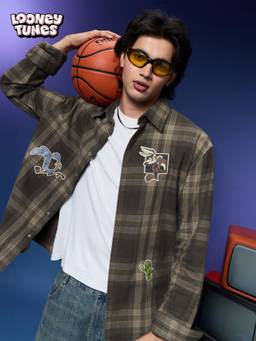 The Souled Store - Official Looney Tunes The Chase Men Relaxed Shirts