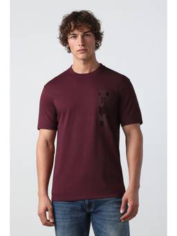 Peter England - Men Wine Graphic Print Crew Neck T-shirt