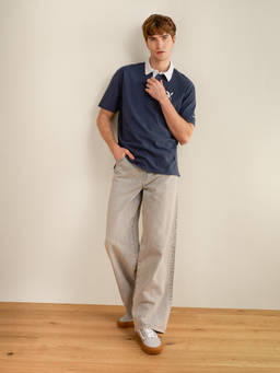 American Eagle - Standard Fit Graphic Polo T-shirt
