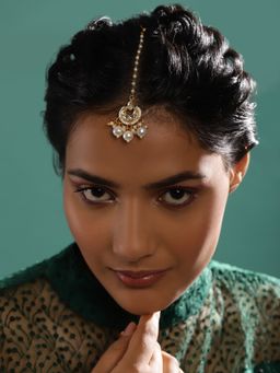 Ruby Raang Studio - Kundan Maang Tikka