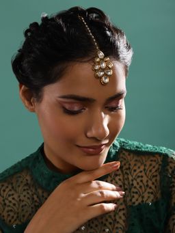 Ruby Raang Studio - Kundan Maang Tikka