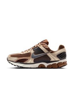 Nike - Men Zoom Vomero 5 Sneakers