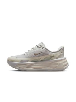 Nike - Women Comfort Ride EasyOn Sneakers