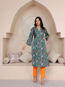 GULAB CHAND TRENDS - Green Printed Side Panel Straight Cotton Kurta