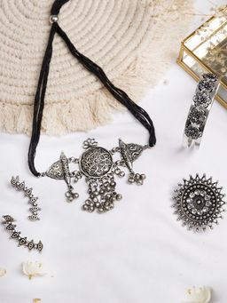 Teejh - by Joker and Witch Fulki Silver Oxidised Jewelry Gift Set