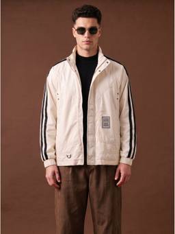 VEIRDO - Men Off White Nylon Printed Regular Jacket