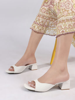 Carlton London - Womens Textured Taupe Block Casual Sandals Heels - White