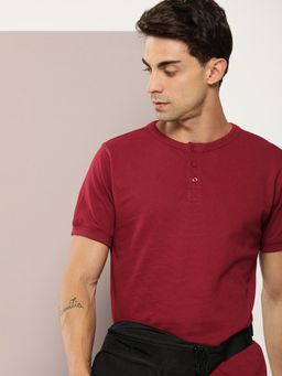 DILLINGER - Maroon Solid Regular Henley T-Shirt
