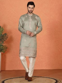 Aham-Vayam - Maharaj Embroidered Back Elastic Kurta with Pant