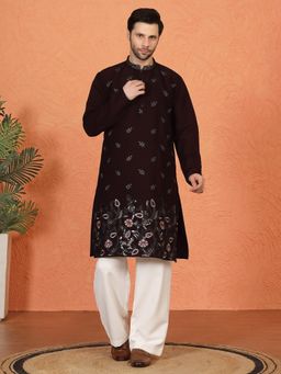 Aham-Vayam - Phool Buta Patti Embroidered Loose Fit Parallel Matching Kurta with Pant