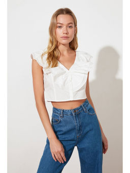 Trendyol - White Sleeveless Shirt With Frill Collar