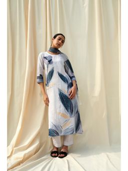 THREE-THREE - White Carezza Linen Kurta with Pant and Dupatta