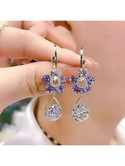 ESTAILO FASHION - Rhinestone Floral Earrings