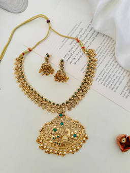 Abdesigns - Enchanting Temple Necklace Green