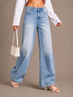 VBEAUTI - Women Tint Ice Blue Straight Leg Streatchable High Rise Jeans