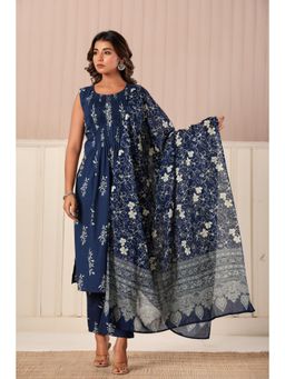 Do Dhaage - Women Navy Blue Regular Floral Kurta with Pant and Dupatta (Set of 3)