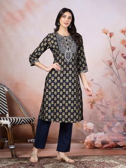 Nayam by lakshita - Women Green A-Line Floral Kurta with Pant (Set of 2)