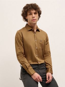 The Bear House - Men Brown Cotton Solid Tailored Fit Formal Shirt