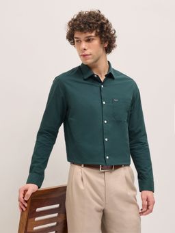 The Bear House - Men Green Cotton Solid Tailored Fit Formal Shirt