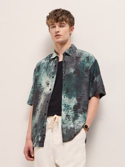 The Bear House - Men Green Abstract Printed Casual Shirt