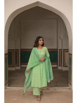 Naav - Women's Reva Green Printed Kurta with Pant and Dupatta