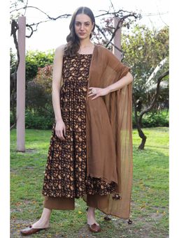 Shaily - Women Brown & Beige Pleated Cotton Kurta (Set of 3)