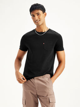 Levi's - Black Solid Slim Fit T-Shirt