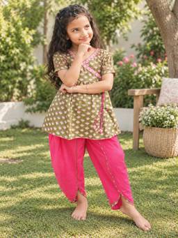 Rangi Saga - Girls Green And Pink Lotus Booti Angrakha Kurta With Dhoti