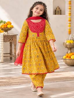 Rangi Saga - Girls Yellow Mughal Boota Flared Kurta Pant And Dupatta