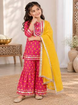 Rangi Saga - Girls Pink Screen Print Kurta With Sharara And Dupatta ( Of 3)