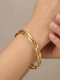 RACHIVA - 18K Gold Plated Twisted Oval Bangles (2.6)