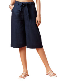 Bottoms.Love - Women Navy Blue Regular Fit Slub Culottes with Belt