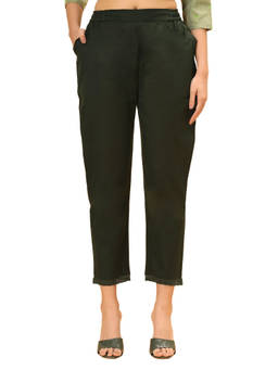 Bottoms.Love - Women Green Regular Fit Linen Solid Lace Work Pant