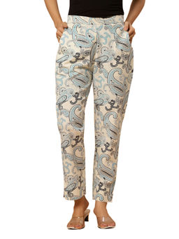 Bottoms.Love - Women Cream Regular Fit Paisley Printed Pant